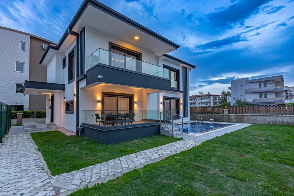 BELEK CEMİL VİLLA 4+1