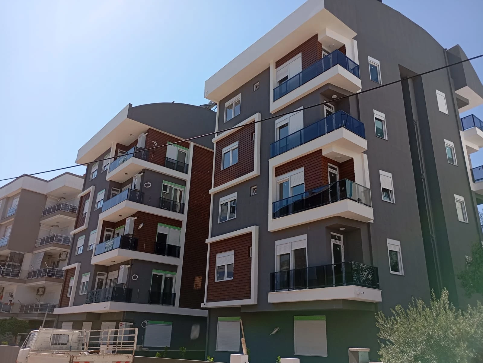 KIZILTOPRAK APTS 2+1